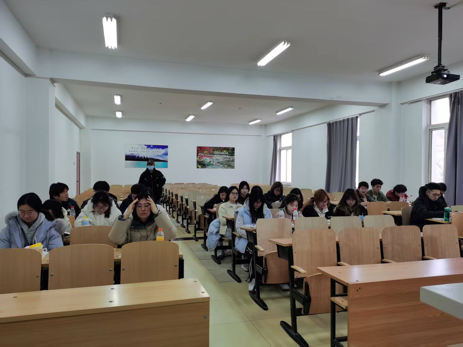 微信图片_20250303143528.jpg
