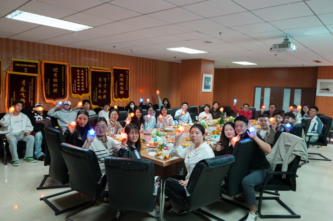 小星星.jpg 小星星.jpg